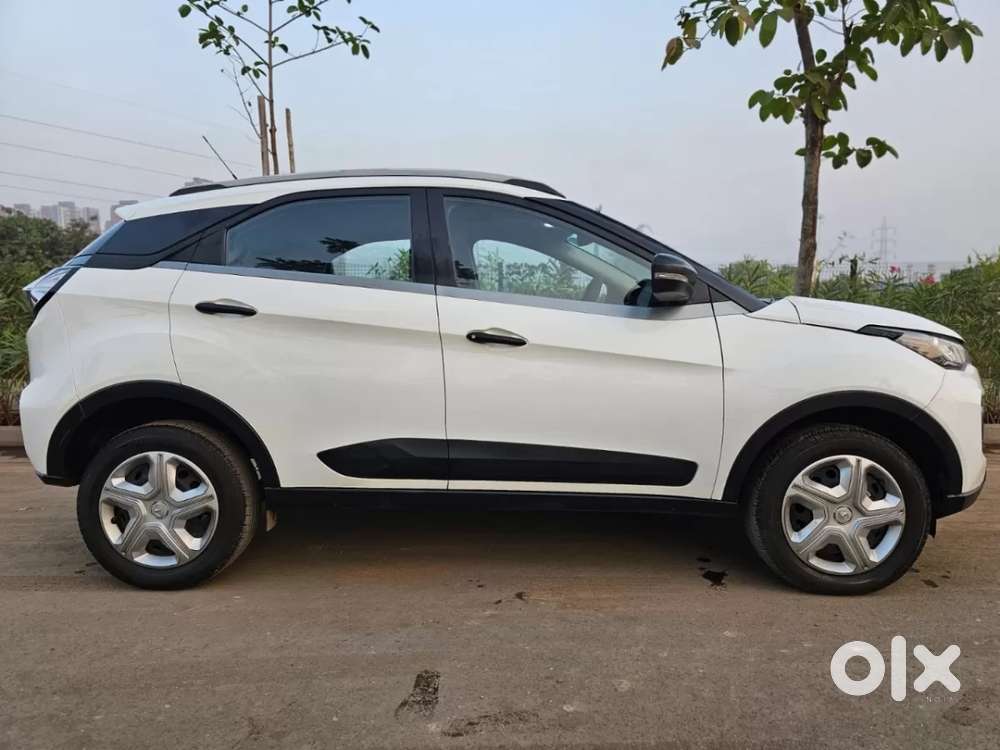 Tata Nexon 1.2 Revotron Xm (s), 2021, Petrol