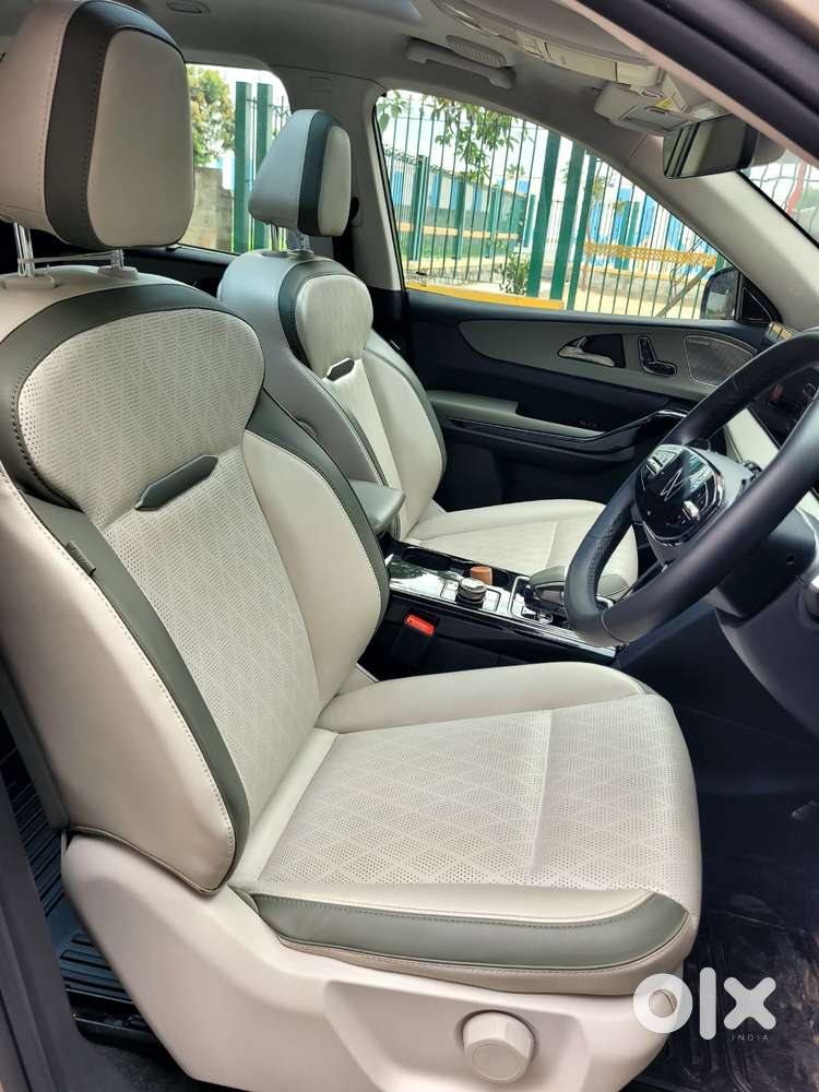 Mahindra Xev 9s Pack One Above, 2026, Electric