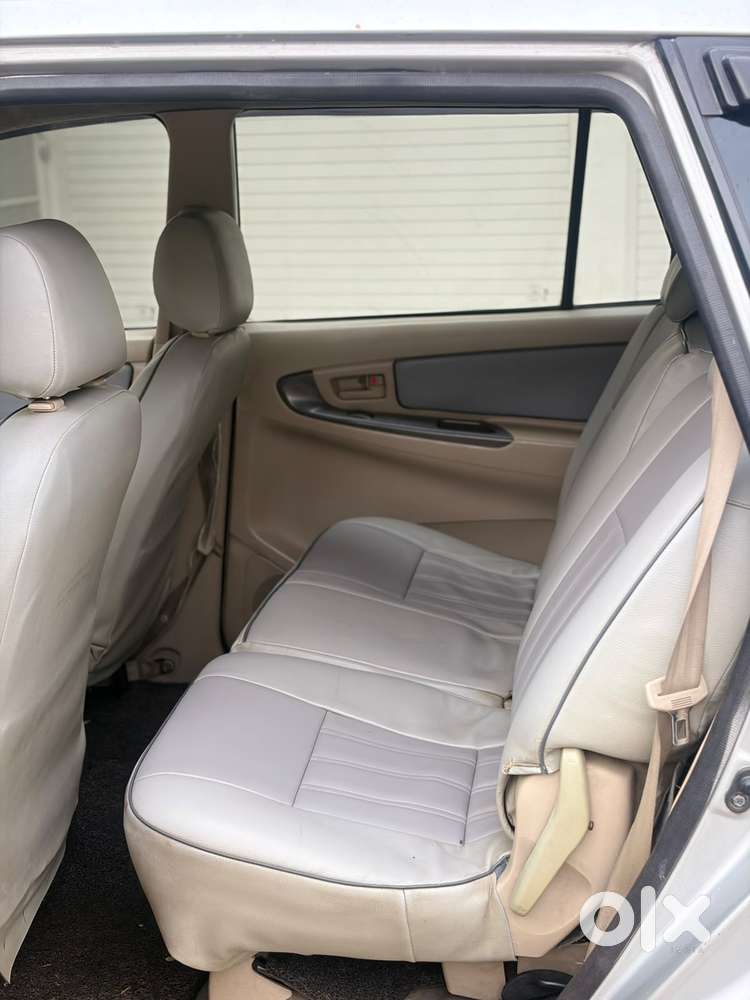 Toyota Innova 2.5 G4 Diesel 7-seater, 2006, Diesel