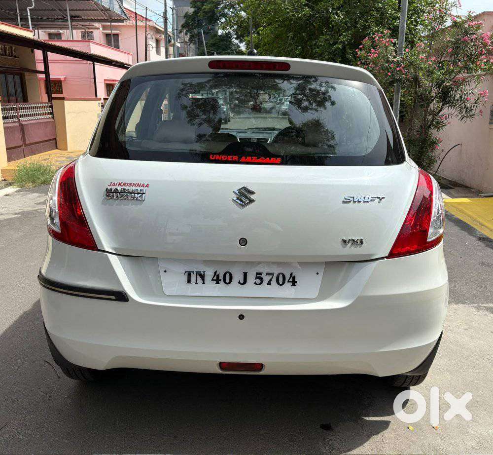 Maruti Suzuki Swift Vxi + Manual, 2014, Petrol