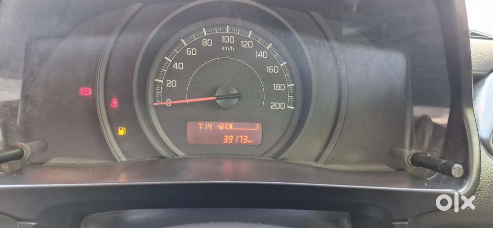 Maruti Suzuki Swift Lxi Optional-o, 2019, Petrol