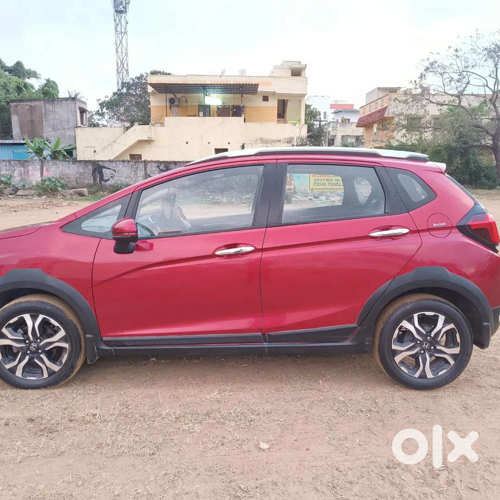 Honda Wr-v Vx Petrol – 2022 – Radiant Red Metallic – Top Model