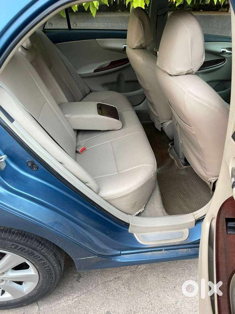 Toyota Corolla Altis 2012