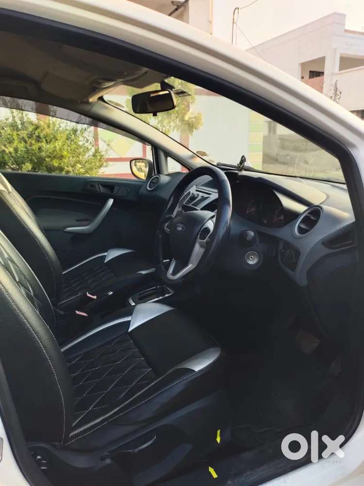 Ford Fiesta 1.5 Titanium Petrol 2012