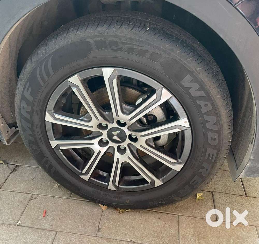 Mahindra Xuv700 2.2 Ax 7 Diesel At Luxury Pack Str, 2024, Diesel