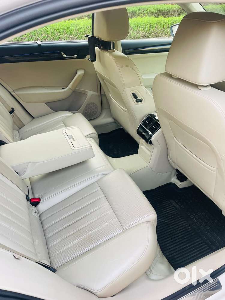 Skoda Superb L&k 2.0 Tdi At, 2019, Diesel