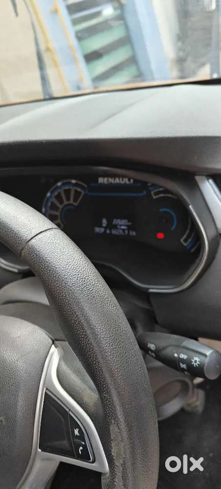 Renault Triber 1.0 Rxz 2021 Dual Tone