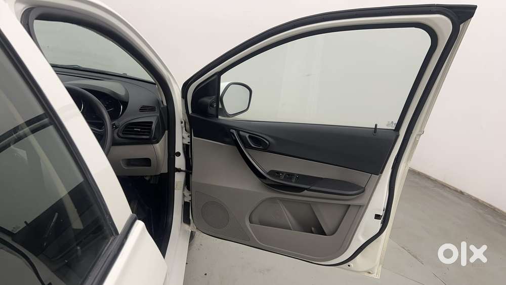 Tata Tiago Xz, 2019, Petrol
