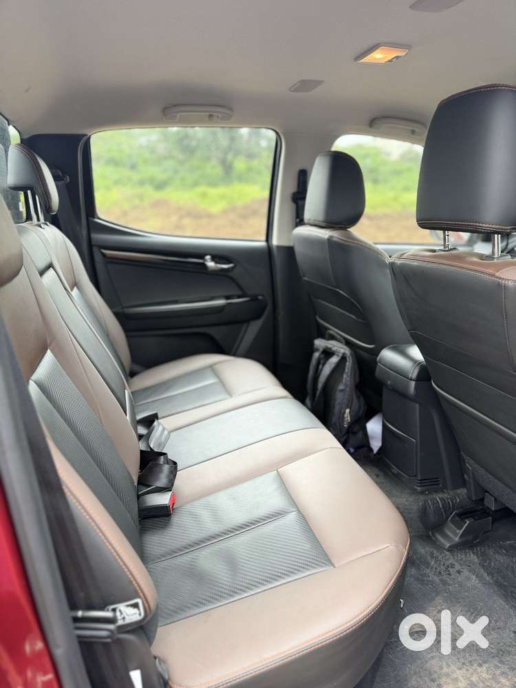 Isuzu D-max V-cross Z Prestige, 2023, Diesel