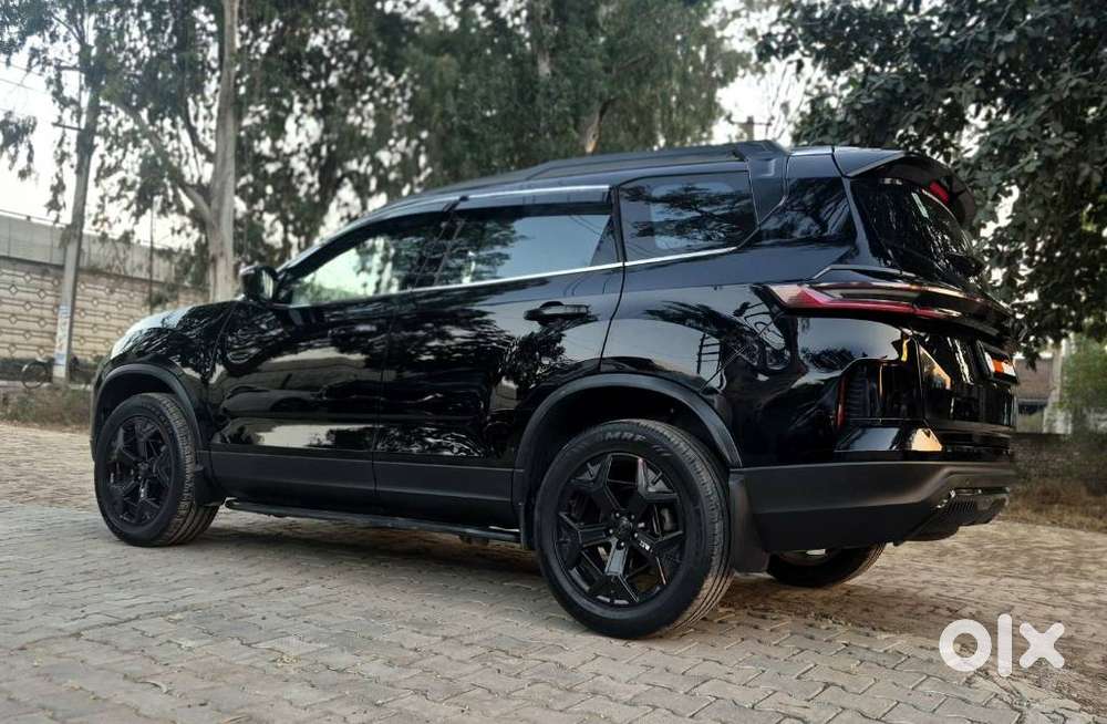 Tata Safari Accomplished Plus Dark Edition, 2024, Diesel
