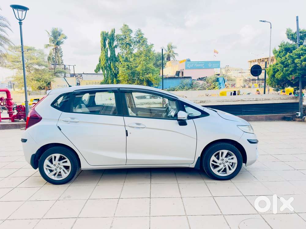 Honda Jazz V Automatic, 2017, Petrol
