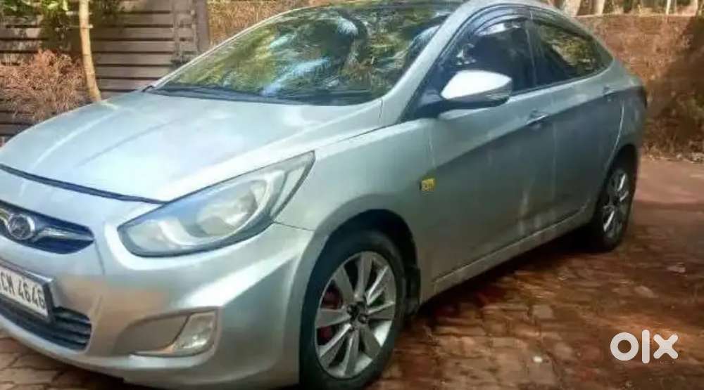 Hyundai Fluidic Verna 2011 Petrol 120000 Km Driven Cng Company