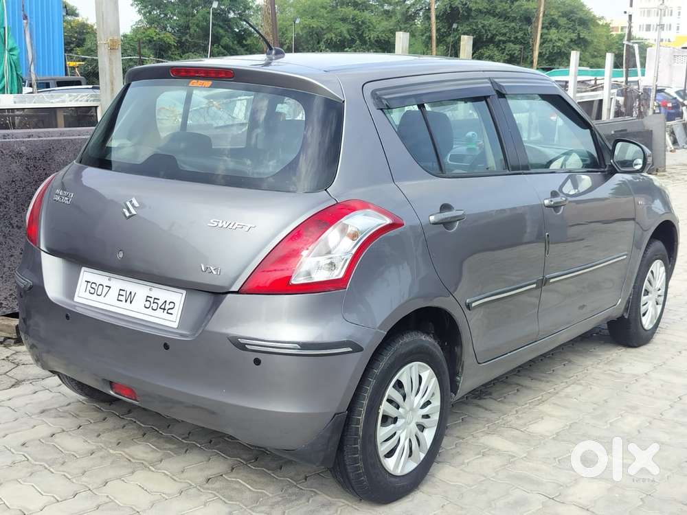 Maruti Suzuki Swift Vxi 1.2 Abs Bs-iv, 2016, Petrol