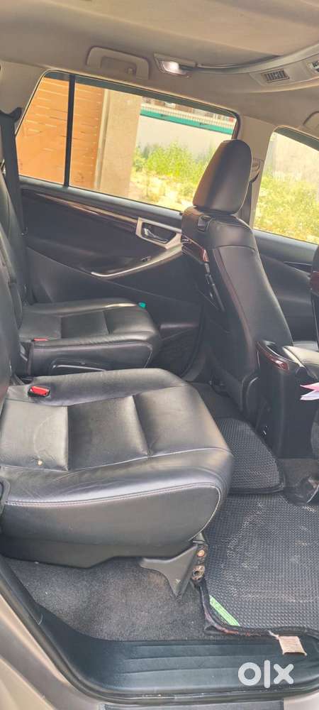 Toyota Innova Crysta 2.4 Zx Mt, 2017, Diesel