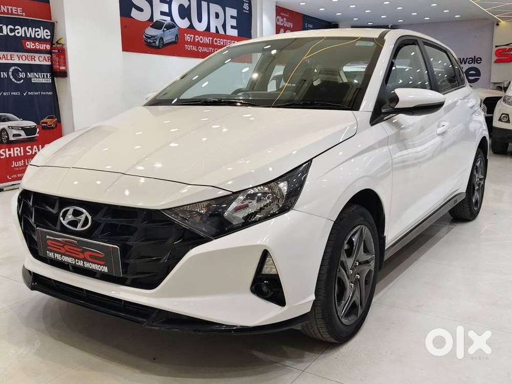 Hyundai I20 Sportz 1.2 Ivt, 2023, Petrol