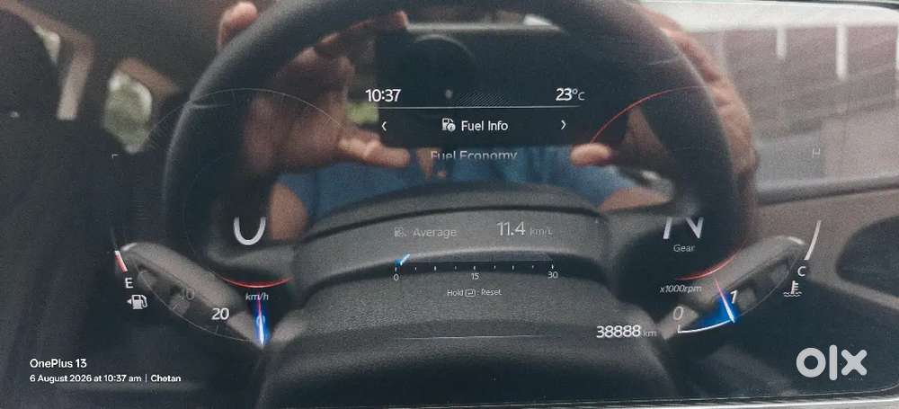 Mahindra Xuv700 Ax3 Mt 5str  Petrol Manual
