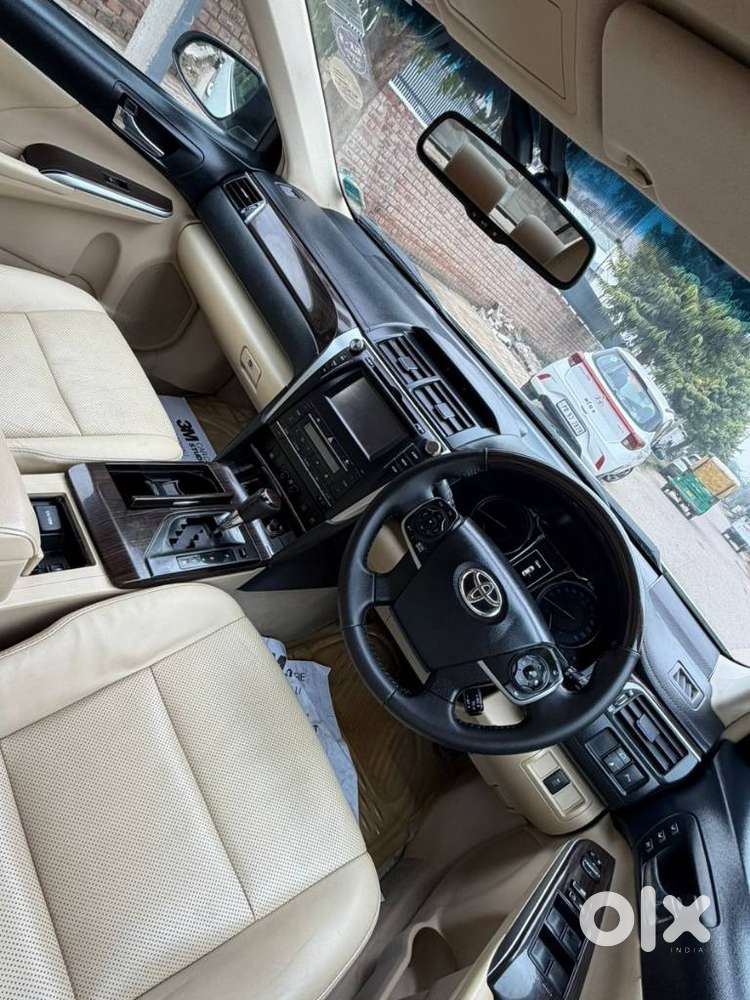 Toyota Camry 2012-2014 Hybrid, 2016, Petrol