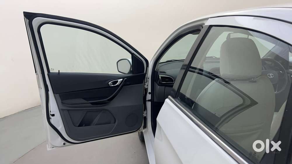 Tata Tigor Xz, 2017, Petrol