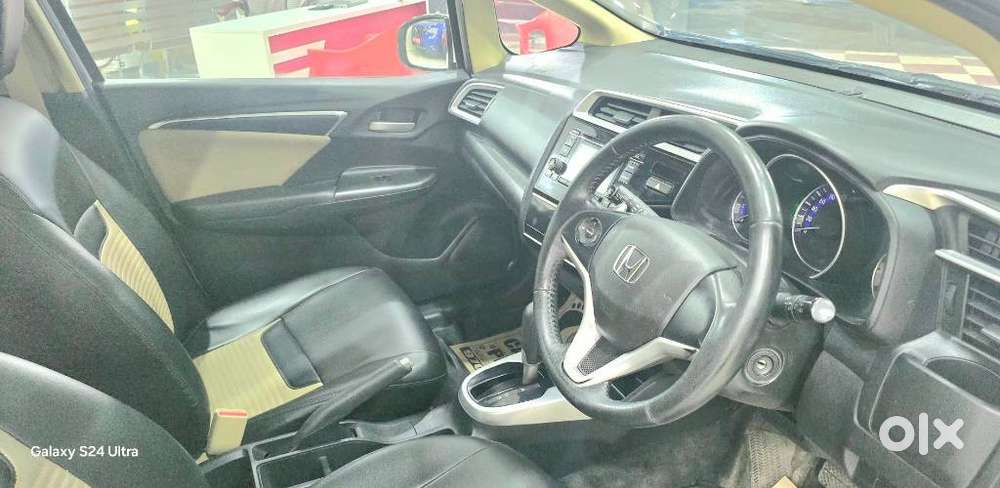 Honda Jazz V Automatic, 2017, Petrol
