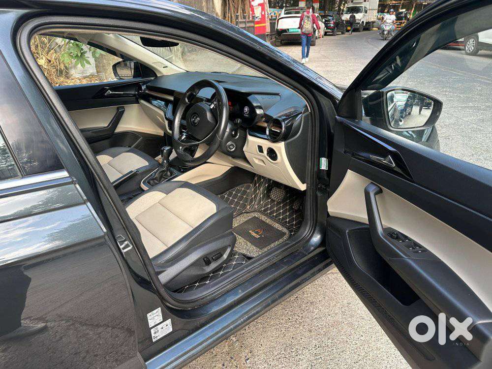 Skoda Slavia Style 1.0l Tsi At, 2025, Petrol