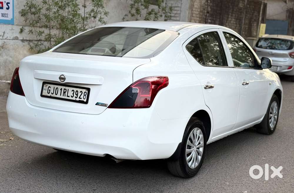 Nissan Sunny, 2012, Diesel