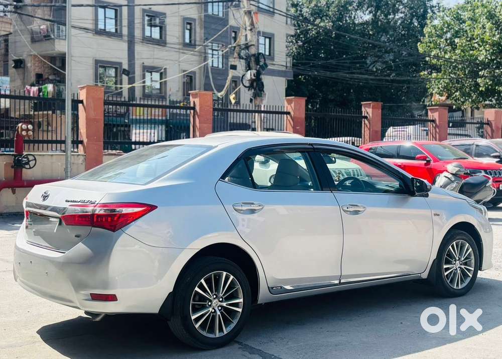 Toyota Corolla Altis 2015 (nov)petrol 119000 Km Driven