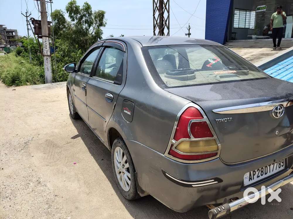Toyota Etios 2013 Diesel 225000 Km Driven