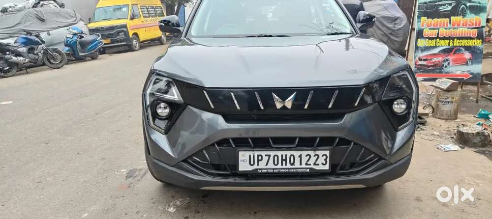 Mahindra Xuv Petrol 2025
