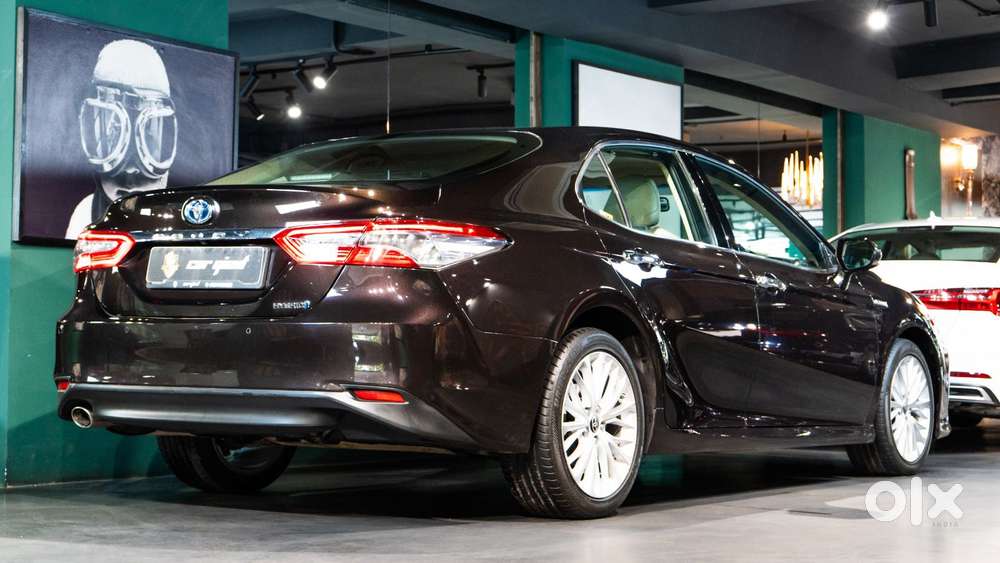 Toyota Camry Hybrid, 2020, Petrol