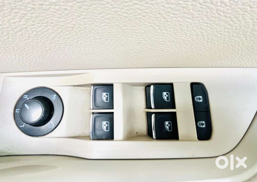 Skoda Superb L&k 1.8 Tsi At, 2019, Petrol