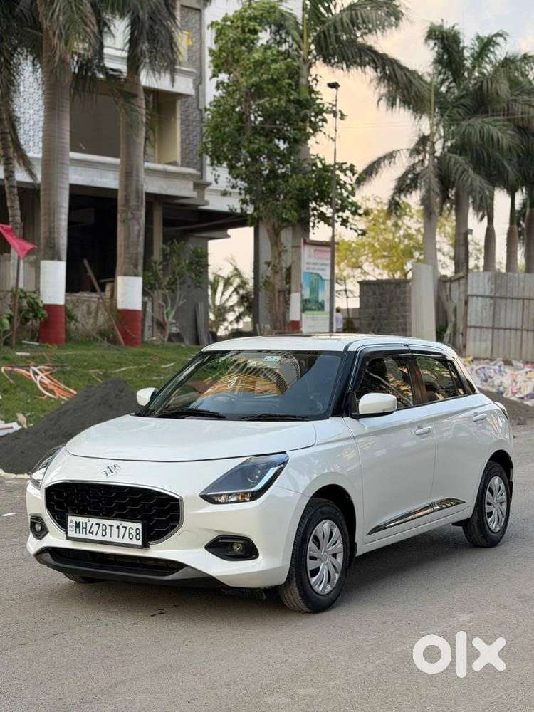 Maruti Suzuki Swift Vxi + Manual, 2024, Petrol