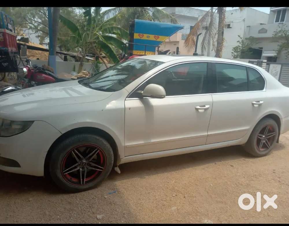 Skoda Superb 2009 Diesel 120000 Km Driven