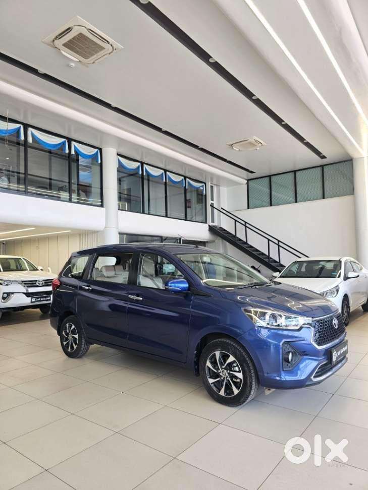 Toyota Rumion V At, 2023, Petrol