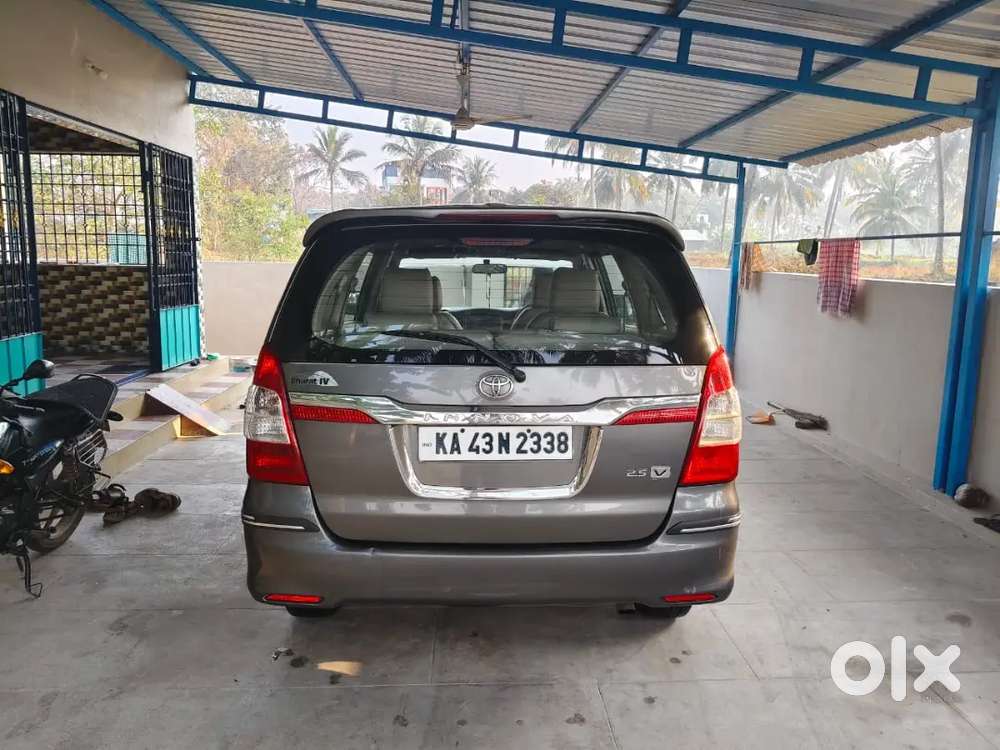 Toyota Innova 2.5 Vx 2012