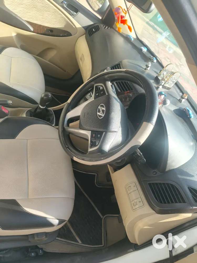Hyundai Verna Diesel Manual 2012 Model
