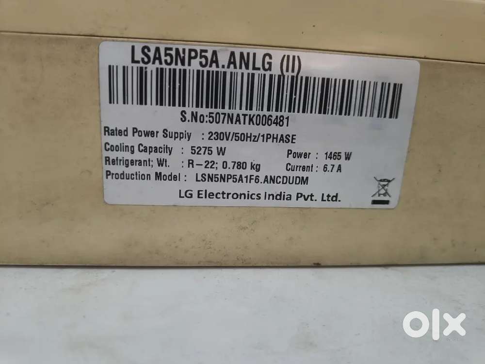 LG  1.5 TON AC