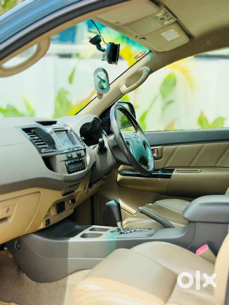 Toyota Fortuner 3.0 4x2 Automatic, 2012, Diesel