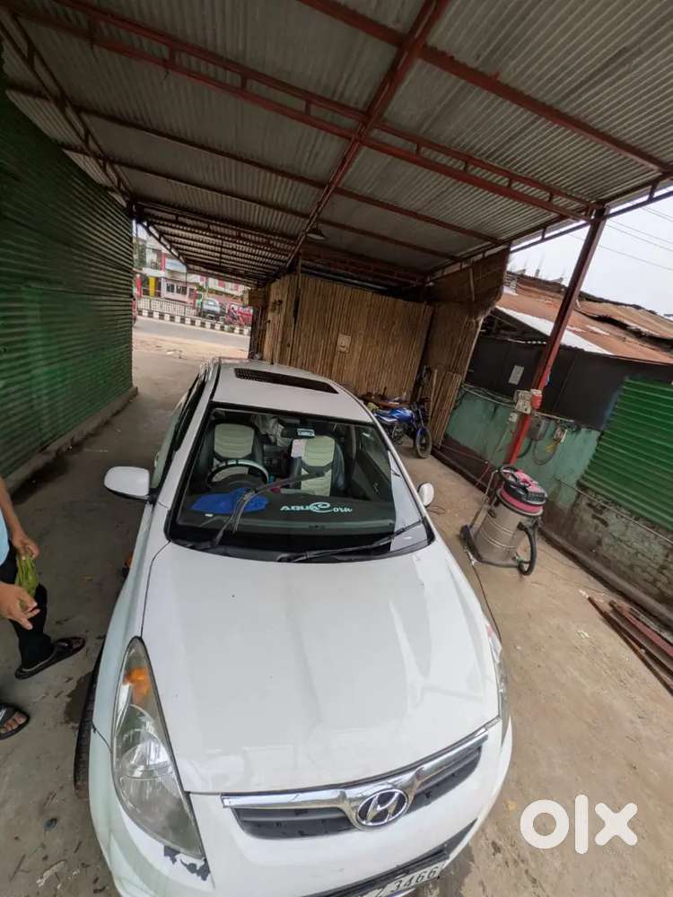 Engine Sound Problem Car In Working Condition With Sunroof Speaker