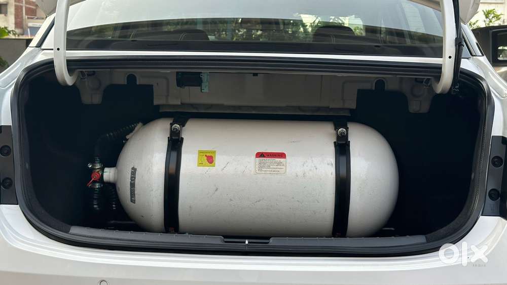 Hyundai Aura 1.2 Sx Cng, 2024, Cng & Hybrids