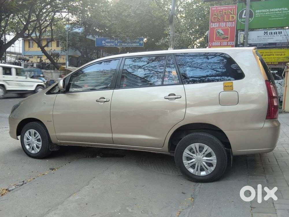 Toyota Innova Crysta
