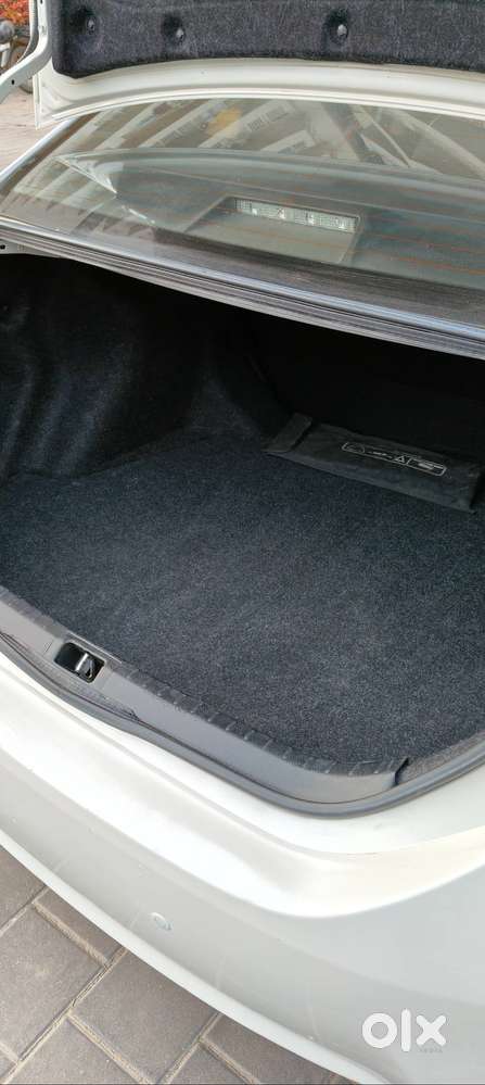 Excellent Condition Top Variant Toyota Corolla Altis Auto Vl Variant
