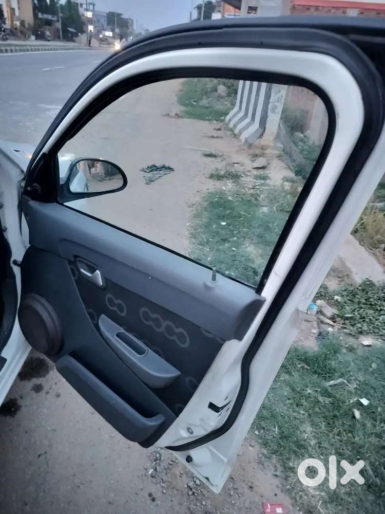 Gadi Bahut He Achi Condition Me Hai