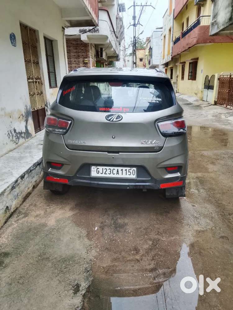 Mahindra Kuv 100 2018