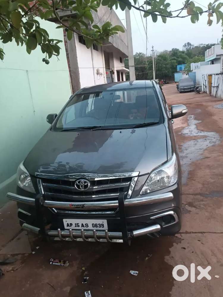 Toyota Innova 2010