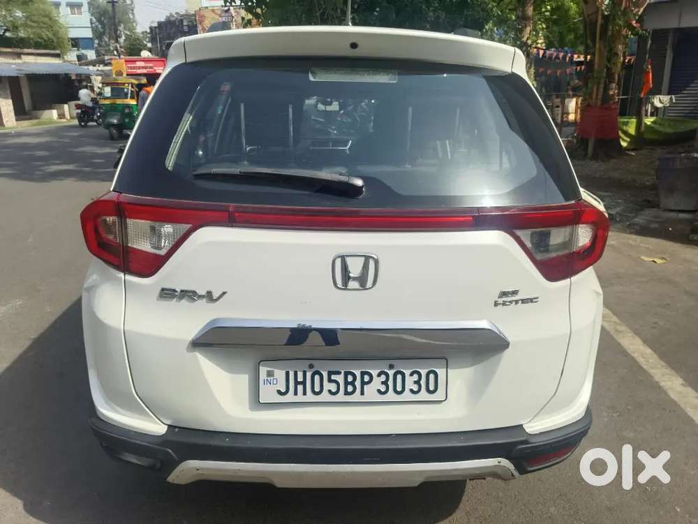 Honda Br-v Diesel Milage 24 Plus 7 Seater Dawn Payment 50000 Only