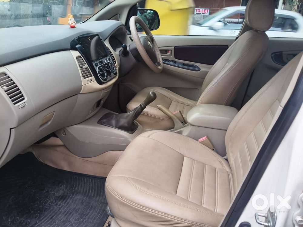 Toyota Innova 2.5 G (diesel) 7 Seater, 2011, Diesel