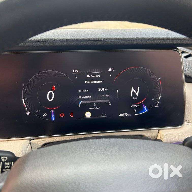 Mahindra Xuv700 2.2 Ax 7 Diesel Mt Luxury Pack Str, 2022, Diesel