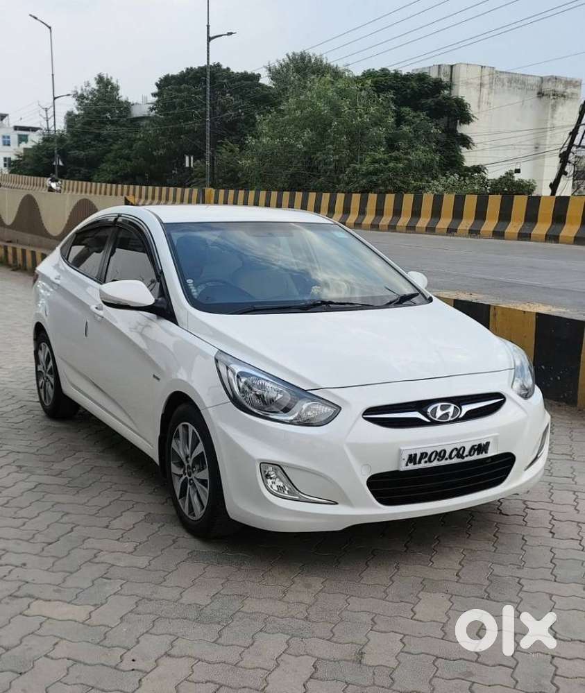 Hyundai Verna 1.4 Cx, 2015, Petrol