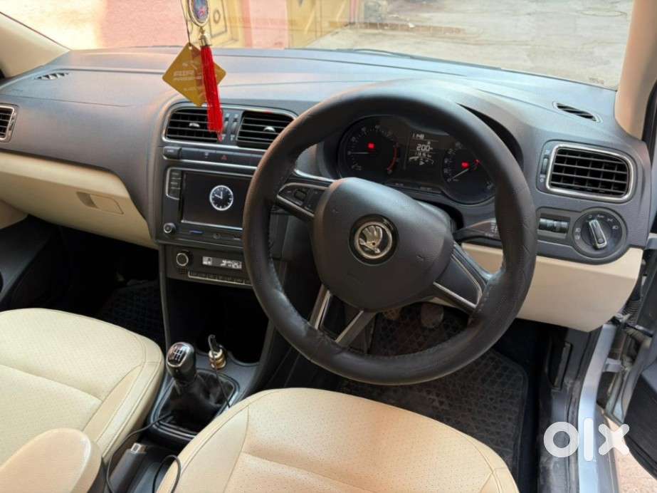 Skoda Rapid 1.0 Tsi Active, 2021, Petrol