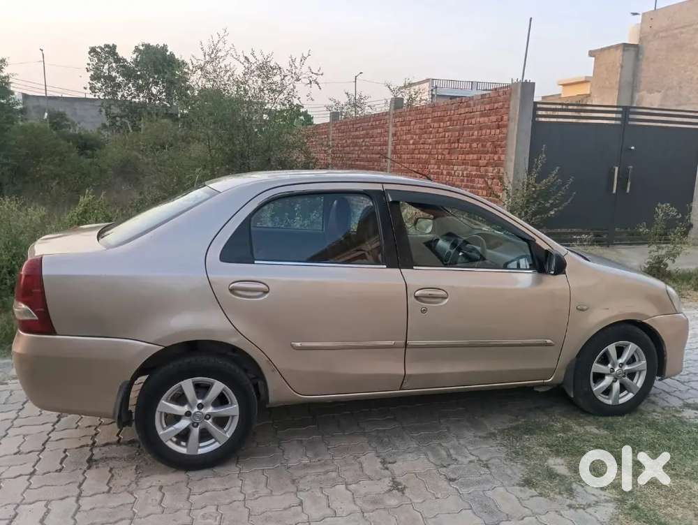 Toyota Etios G Exclusive 2011 Petrol Manual